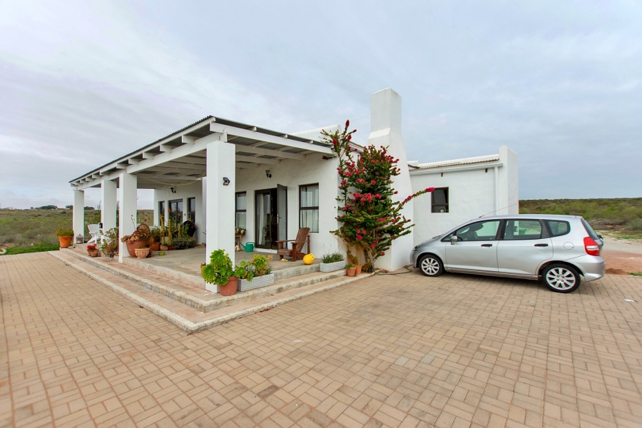 7 Bedroom Property for Sale in Paternoster Western Cape